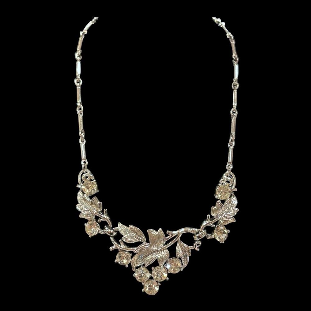 Coro Rhinestone Floral Vine Necklace Large Prong Set Stones Silver Tone 50s 16"